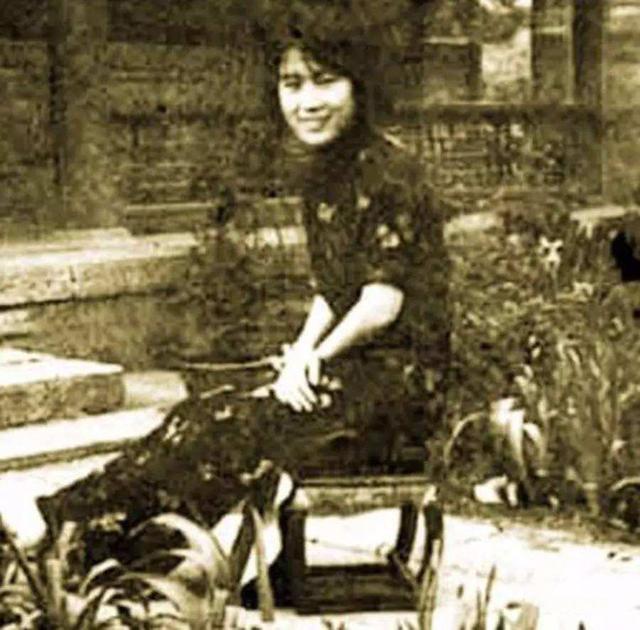 「與丈夫相愛6年懷有一子」卻敵不過27歲少女!毅然決然離開:永不相見