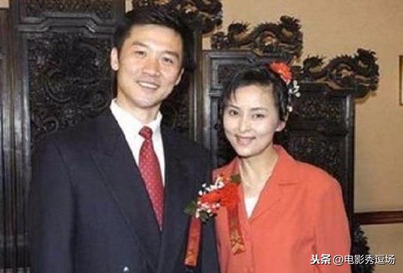 他「與妻子相戀13年」卻因爆紅造成離婚,如今50歲再尋人生第二春