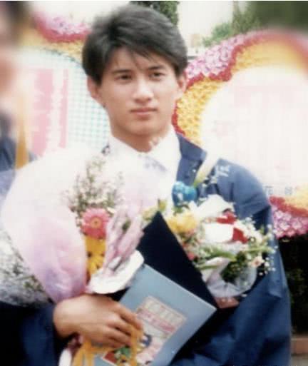 阮經天 梁朝偉18歲，古天樂 林志穎18歲，鍾漢良18歲，都比不過他的18歲
