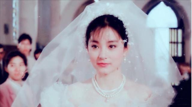當上世紀香港女星穿上婚紗！王祖賢、周慧敏美得令人屏息　誰都別和林青霞比美