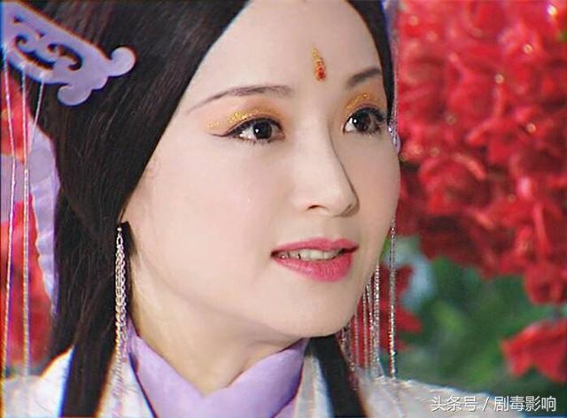 曾被富商騙嫁，與萬梓良婚變！60歲恬妞「與女兒相依為命」：再也不信愛情