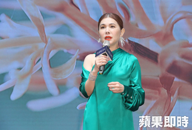 張清芳嘆「青春期兒子變了」半夜偷哭　52歲氣場依舊「給40歲以上女人的話」好好愛自己