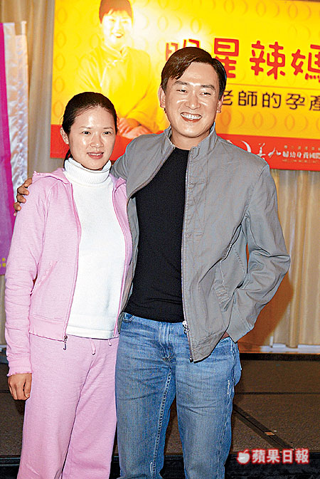 王識賢結婚13年「為3女甘願挽袖當煮夫」　「愛女約會幫出錢」私下超級女兒控