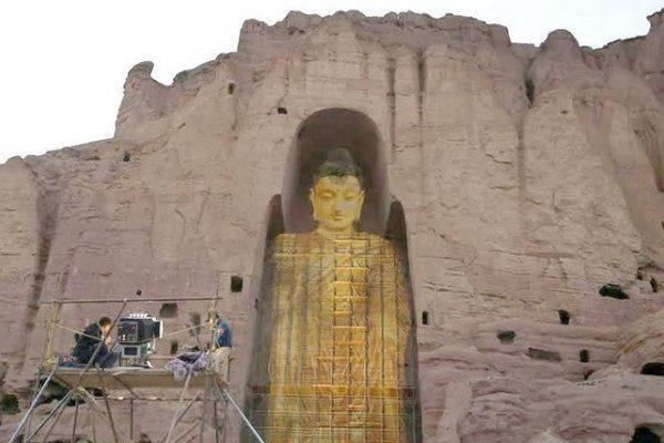 世界上最早的石刻大佛：武則天為它披袈裟，神秘消失600年後再現人間！