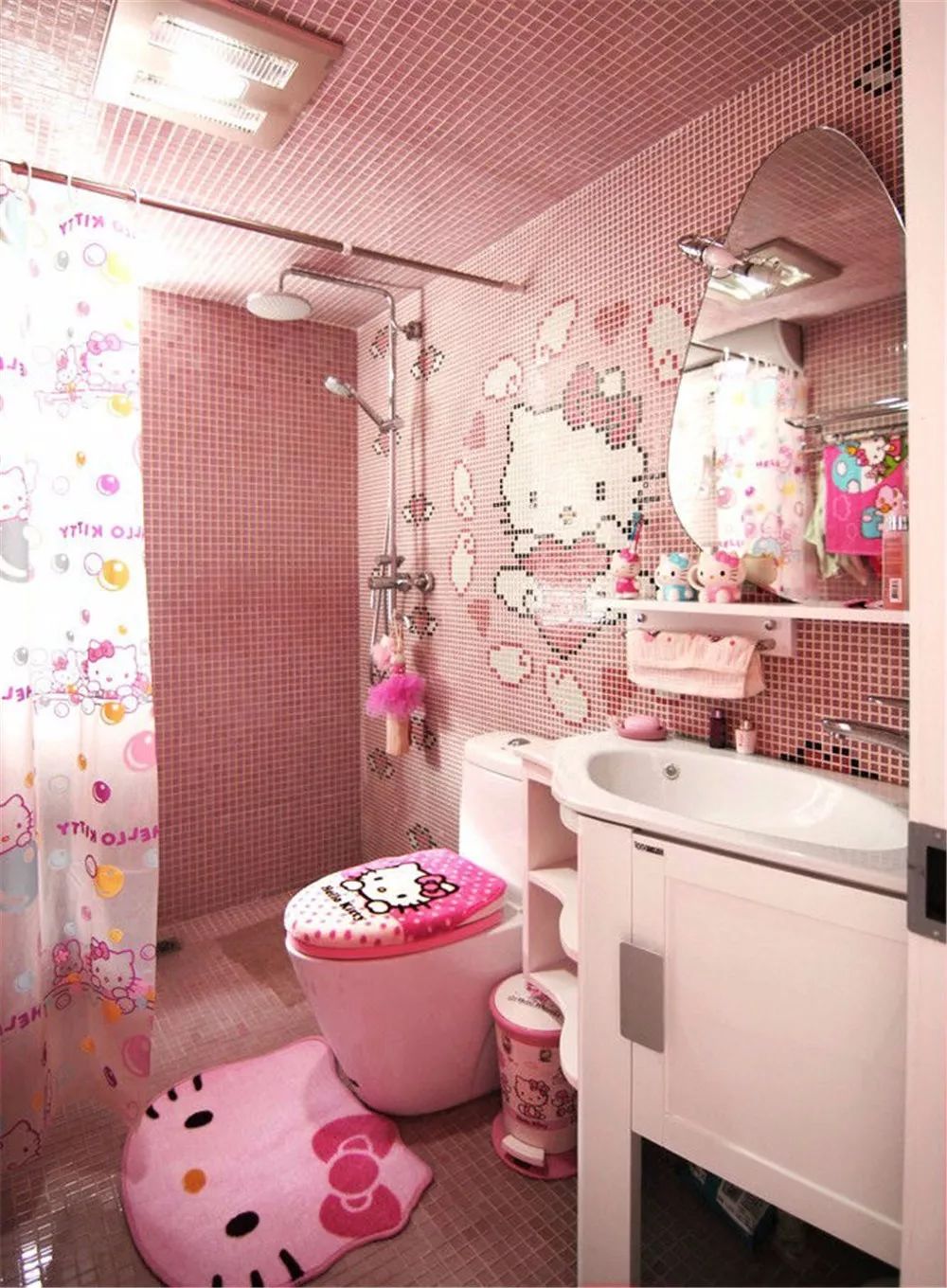 她趁老公出差花130萬「把整個家改造成Hello Kitty公主風」　老公回家「一踏進主臥房」心整個涼了