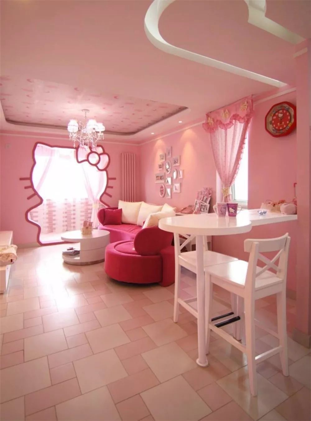 她趁老公出差花130萬「把整個家改造成Hello Kitty公主風」　老公回家「一踏進主臥房」心整個涼了