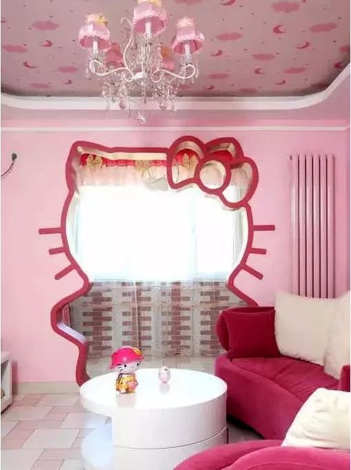 她趁老公出差花130萬「把整個家改造成Hello Kitty公主風」　老公回家「一踏進主臥房」心整個涼了