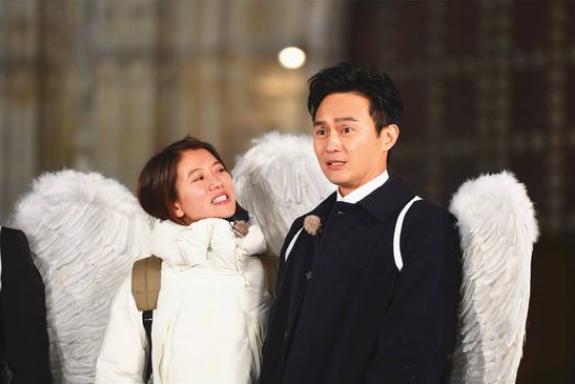 11年不知父母做什麼？校長懷疑孩子家庭不正常，請家長來談話，發現一家子全是明星