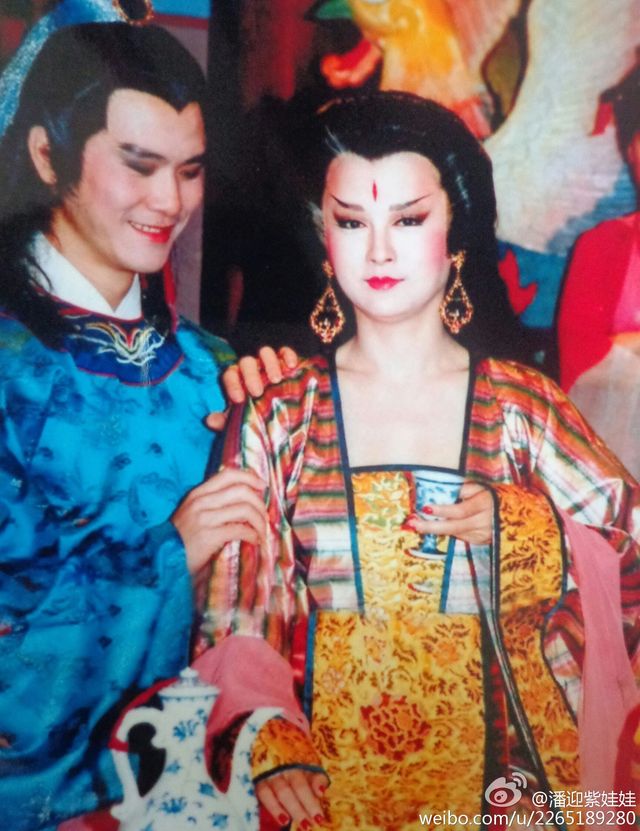 潘迎紫近70歲凍齡像娃娃！苦笑反駁質疑「沒有去整啊」美肌祕訣「熱石保養法」大公開