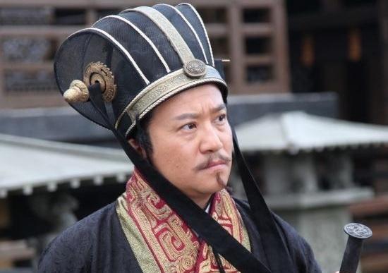 無理要求！皇帝要吃「公雞下的蛋」大臣無奈請12歲兒子出馬　兒子回稟：「父親在家生孩子」皇上立刻封他為宰相