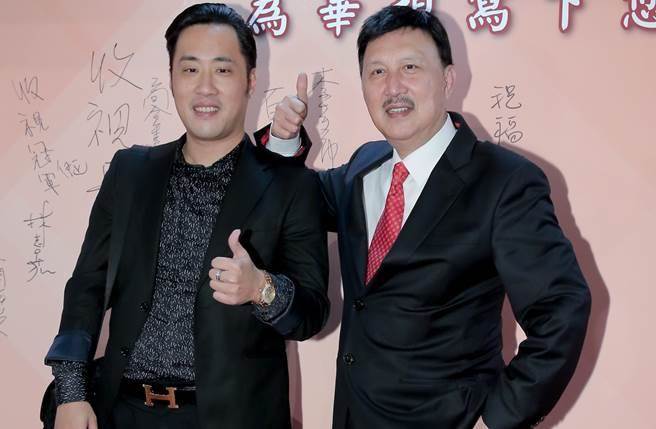 不再當靠爸族！余祥銓努力洗白負評「如今年賺上百萬」　當起老闆「讓酸民沒機會再罵他」　