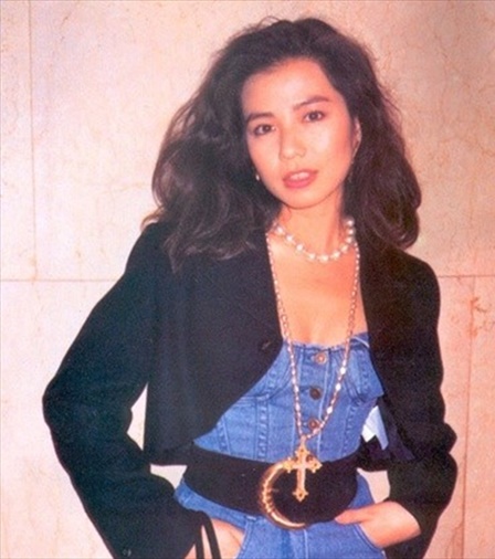 58歲鍾楚紅公開「不靠醫美凍齡術」美貌不輸30年前　為愛人單身11年：他給我的已足夠