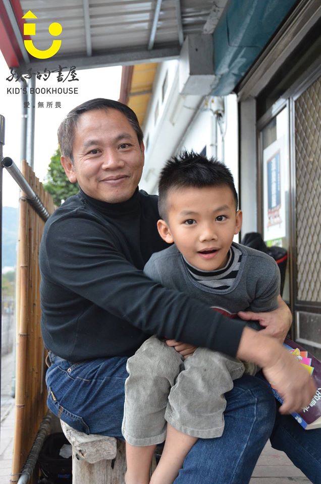 他曾混黑社會卻返鄉「花光500萬積蓄」!欠債離婚只為「救台東1000個弱勢孩子」:別步我後塵