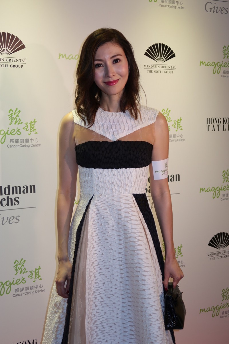 48歲李嘉欣婚後「凍齡美若18歲」！嫁入豪門卻「帶兒住1.3坪簡陋處」貧困體驗：一切得來不易