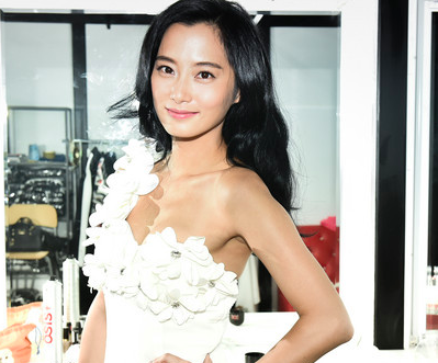 同是「七朵花成員」為什麼陳喬恩這麼紅？　趙小僑曝內幕：「公司從沒為我打造過什麼！」