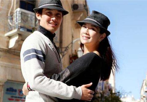 明星夫妻檔因戲定情「差8歲姊弟戀」不被看好　「結婚9年不生子」到處旅行猶如熱戀