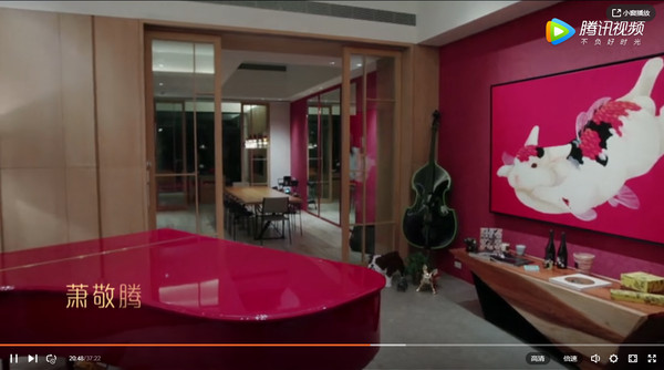 蕭敬騰獨居「8層樓破億豪宅」內部曝光！　10隻毛孩狂奔「不用出門遛狗」庭院就是公園