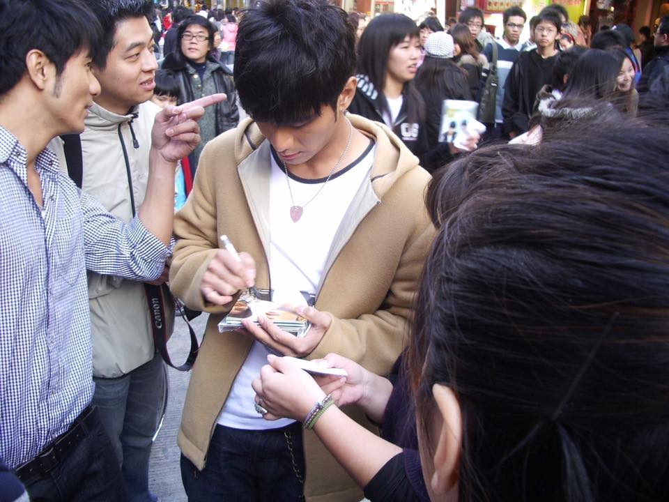 郭彥均「父欠債被追討」一肩扛起責任　淚謝老婆10年不離不棄：把房子記在妻名下