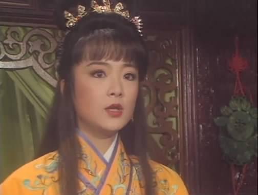 她被瓊瑤認作乾女兒!卻當街「遭男友動手」 為愛曾想「結束生命」 秘婚10年後才曝光