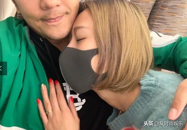 陳浩民老婆「5年連生4胎」宛如少女身材　「一家六口」近照曝光兒女萌翻天