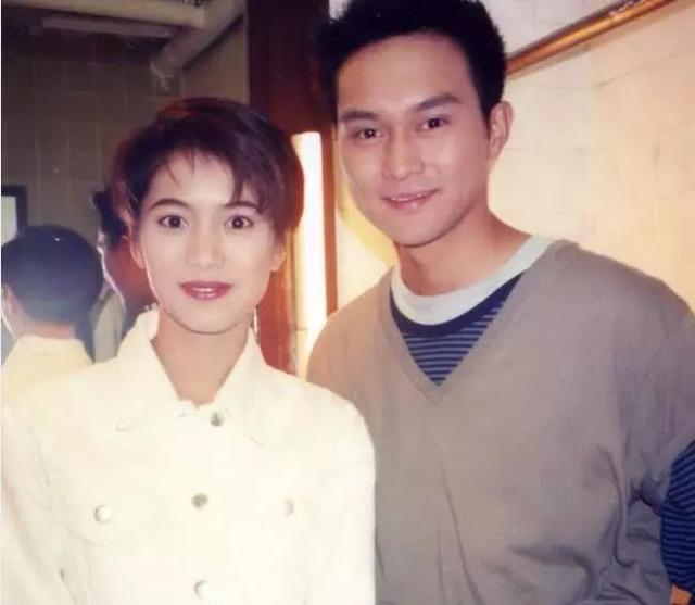 47歲袁詠儀美貌如凍齡「一頭烏黑長髮」閃亮登場！屬於她的愛情人人羨煞