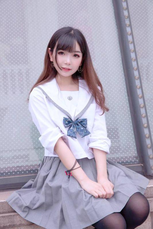 為何冬天下雪日本女生卻「從來不穿羽絨服」？只因「一個原因」讓她們在寒冬穿短裙