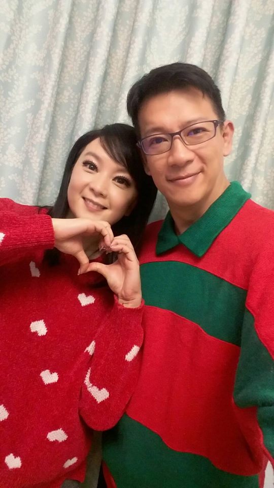 離婚4年又閃婚！徐展元「每天吻愛妻15次」婚後超幸福　「連睡覺都牽手」真愛不怕晚到