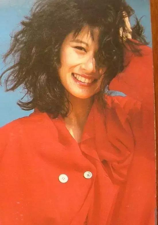 為愛隱退21年無子！葉蒨文「小三→正宮」愛得轟烈  如今看淡一切：人生瀟灑走一回