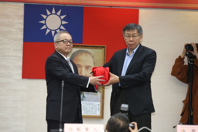 最花錢市長出爐!柯文哲就職「才花15萬」六都最省 韓國瑜98萬「國宴式就職」只能拿第二名