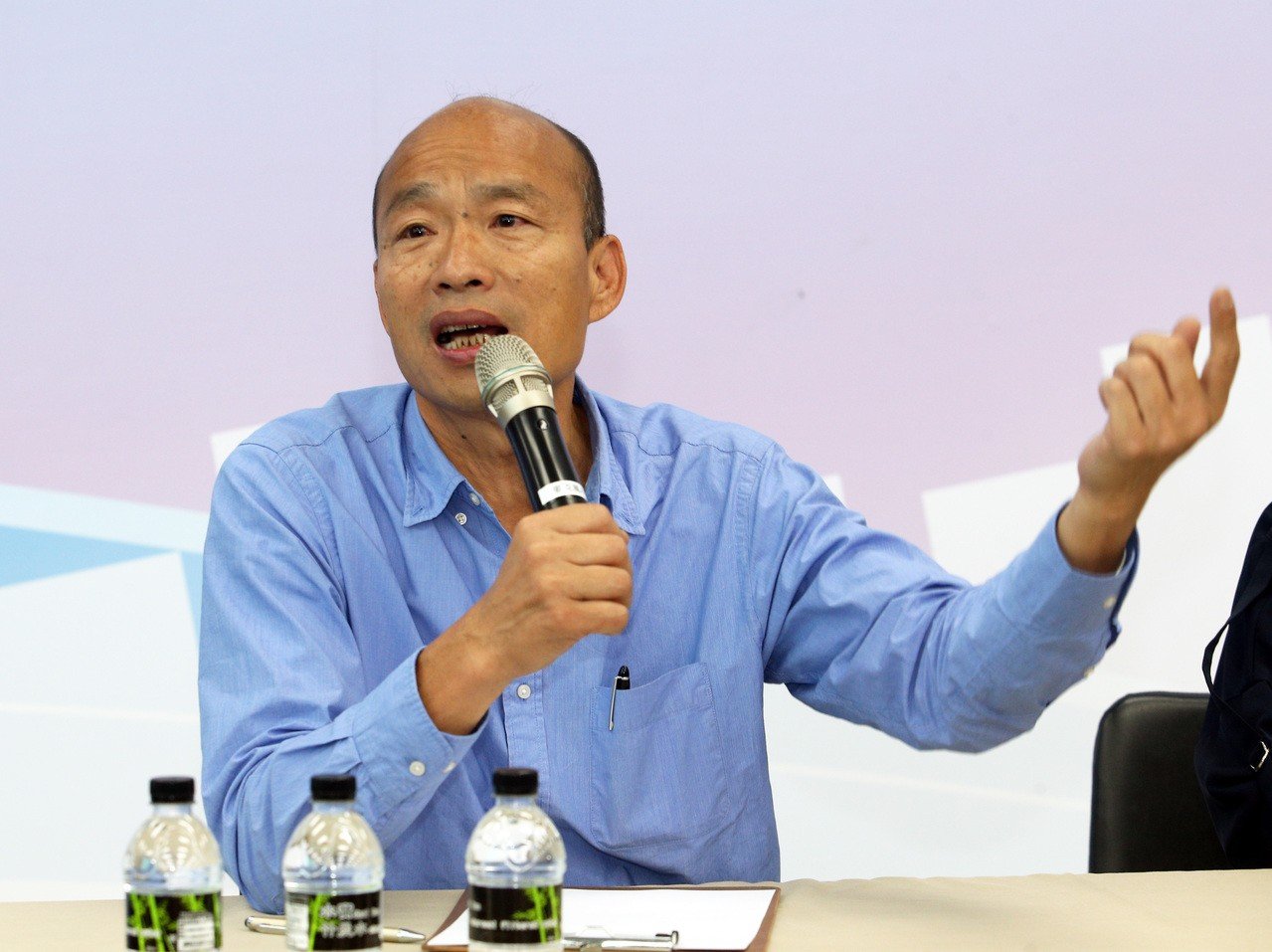 盼大企業回家!韓國瑜就職「郭台銘突然不去了」 照樣大手筆「買500萬農漁產品」下一步高雄計畫曝光