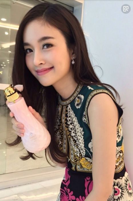 金星都自愧不如！她17歲「男變女」合作周潤發 　絕世容顏「被封最美變性人」：連很多美女也汗顏   