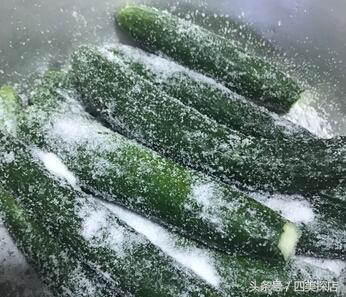腌黃瓜的最正確打開方式，我白吃了25年黃瓜！上桌就吃完了