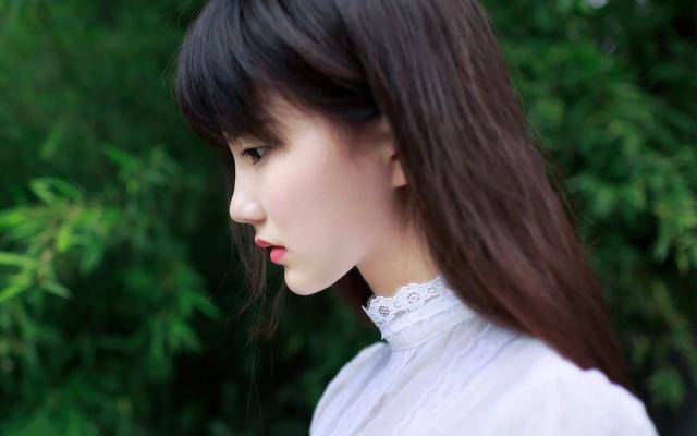 餘生，一個人走，一個人睡，一個人想，一個人醉