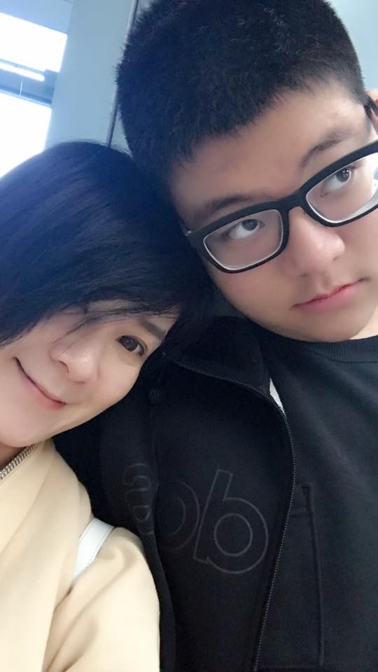 和袁惟仁斷乾淨!陸元琪受傷害「16歲兒擋前面護母」 她落淚:你只是個孩子,別忘了依靠母親