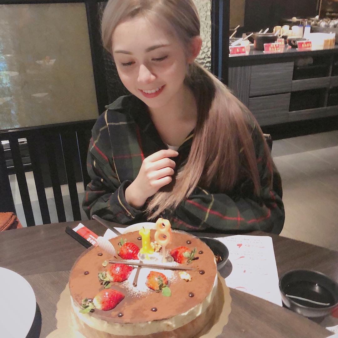 「大小姐」 混血童星18歲了！8歲爆紅全台　10年後進化「中法混血氣質美女」網友又戀愛❤