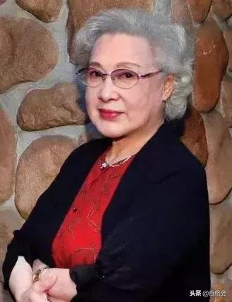 96歲美得一絲不苟!她93歲「上青藏高原」拍戲 長年養身秘訣曝光 :年齡算什麼?