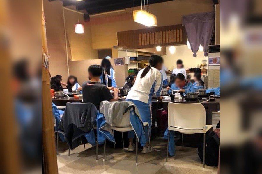 高中生「包下半個火鍋店」慶生　唱歌太大聲嚇到客人「女學生起身」驚人舉動萬人推爆：台灣的教育！
