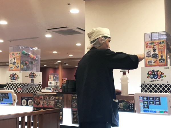 自閉少年初入職場「遭白眼偷哭」不放棄！遇暖心企業「捏出信心」  努力存錢許願：要帶媽媽出國玩