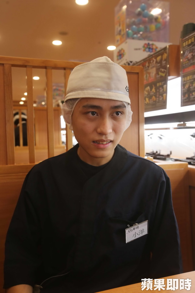 自閉少年初入職場「遭白眼偷哭」不放棄！遇暖心企業「捏出信心」  努力存錢許願：要帶媽媽出國玩