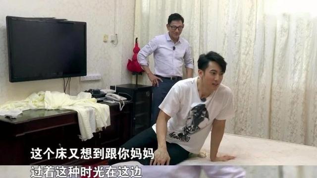 愛到深處！「初戀妻」走了16年  吳尊爸爸「48年婚床」不肯丟：一生只愛一個人