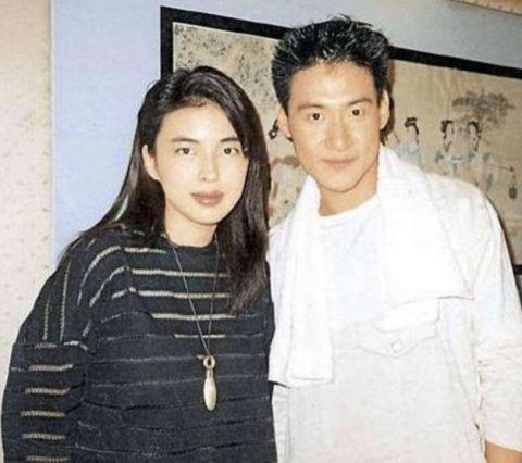 張學友老婆顏值堪比王祖賢，大女兒撞臉舒淇，小女兒是真的隨爸爸！