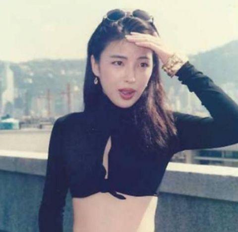 張學友老婆顏值堪比王祖賢，大女兒撞臉舒淇，小女兒是真的隨爸爸！