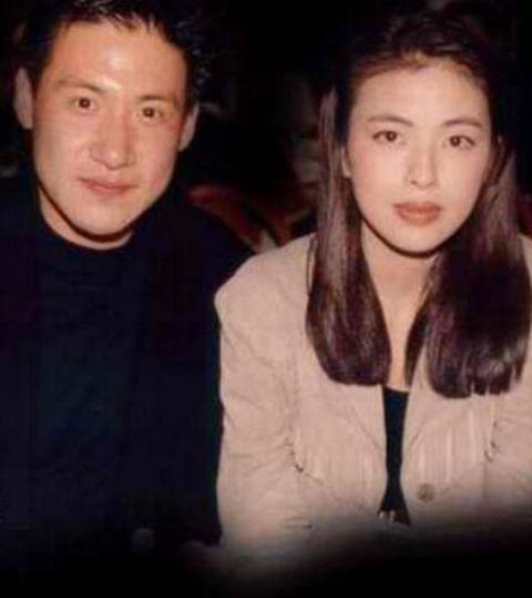 張學友老婆顏值堪比王祖賢，大女兒撞臉舒淇，小女兒是真的隨爸爸！