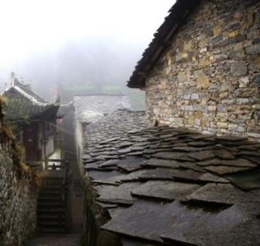 深山驚現「20萬明朝遺民」，仍說明朝官話穿漢服！因一特殊任務，600年來無人發現！