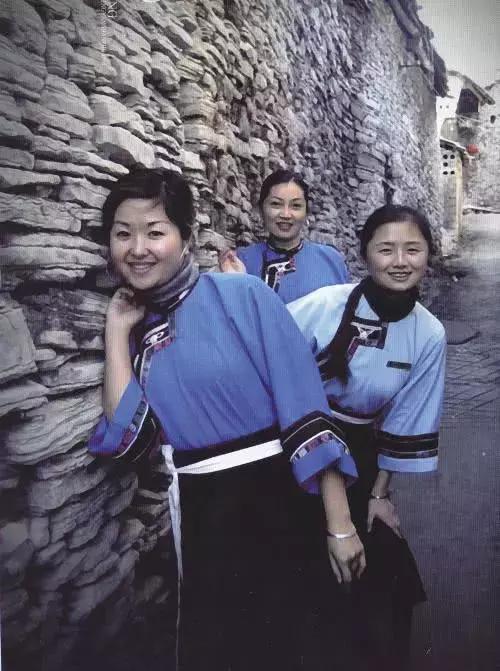 深山驚現「20萬明朝遺民」，仍說明朝官話穿漢服！因一特殊任務，600年來無人發現！