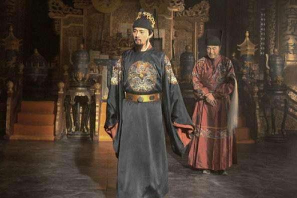 老農自稱是「朱元璋後人」！為了驗明正身，拿出祖傳寶貝後，專家們都服氣了