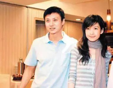 51歲周慧敏罕見曬恩愛! 當年遭背叛選擇原諒…被唱衰「嫁錯人」 如今甜喊「他知道我需要的」