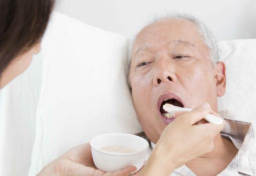 血管不通的人！晚上睡覺會「有3個現象」　最好別忽視：警惕血管堵塞
