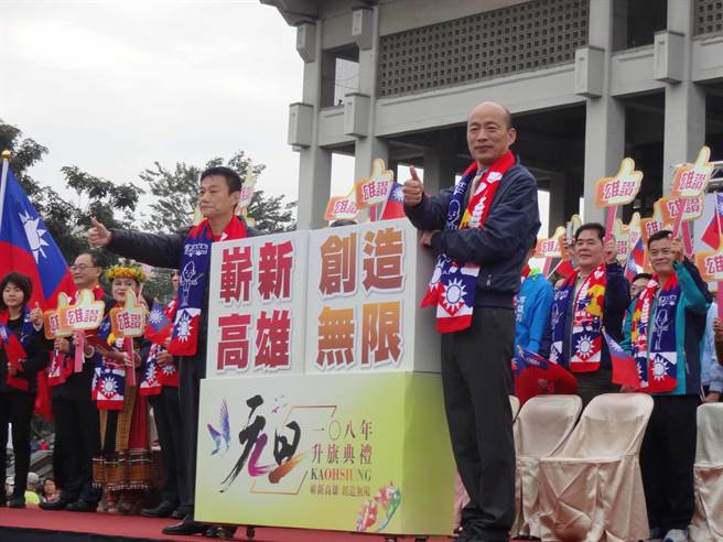 韓流擋不住！攤商賣木瓜牛奶「跨年夜狂銷2萬杯」賺翻！　在地人透露「一個晚上就翻身」被開單也不怕