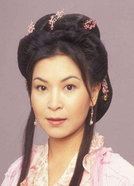 與男友「相愛22年」不結婚！演技不輸劉嘉玲 如今「50歲無子美如少女」網讚：活出最好的自己